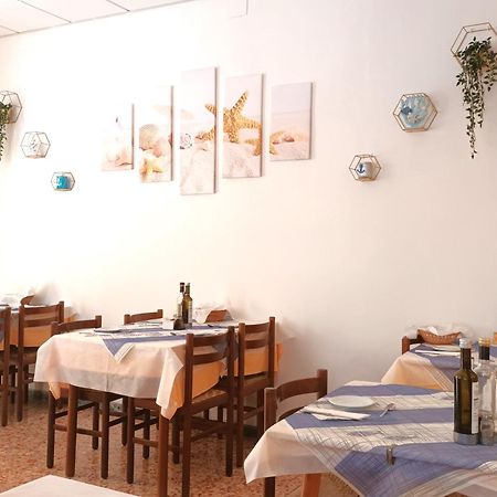 Hotel Lariana Rivazzurra Di Rimini Esterno foto