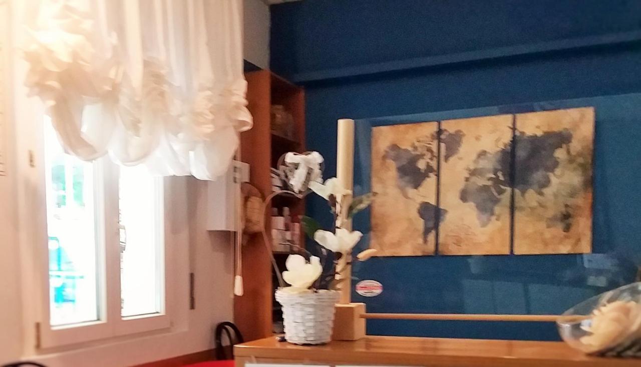 Hotel Lariana Rivazzurra Di Rimini Esterno foto