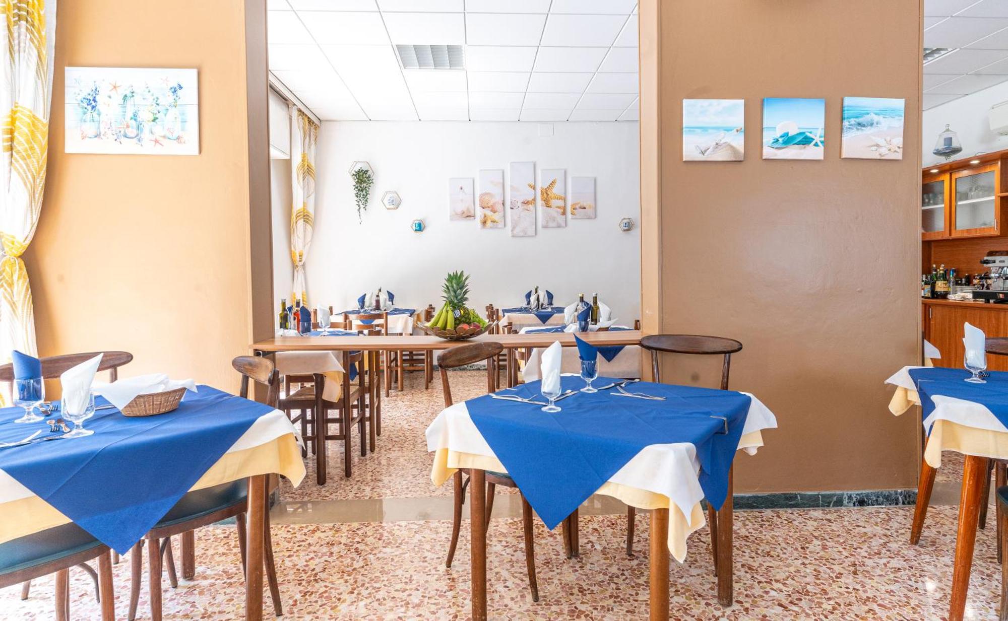 Hotel Lariana Rivazzurra Di Rimini Esterno foto
