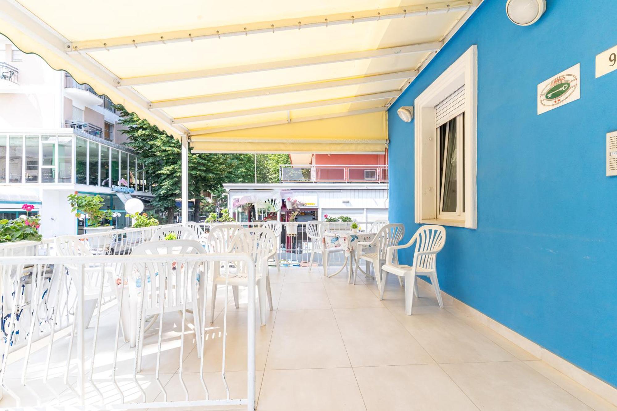 Hotel Lariana Rivazzurra Di Rimini Esterno foto